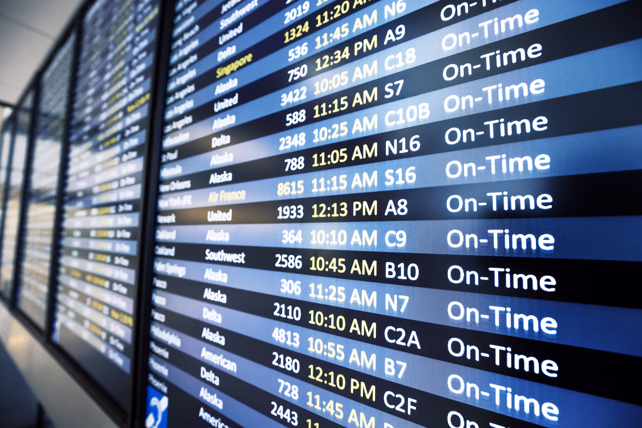 PocketSky commercial routes — real-world scheduled route browser